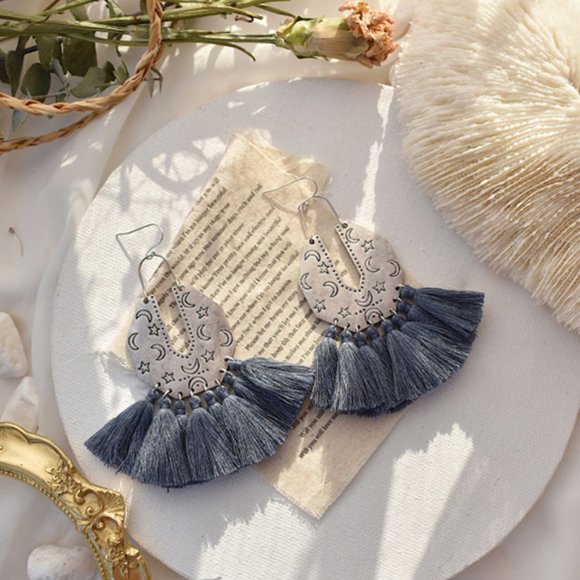 Moon and Star Crescent Tassels Earrings - Picture 5 of 12